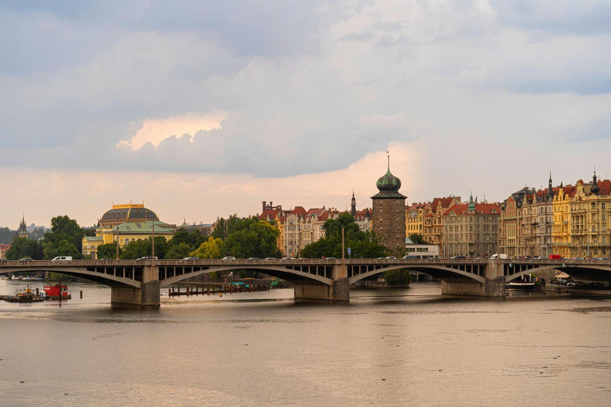 Golden River * Praga