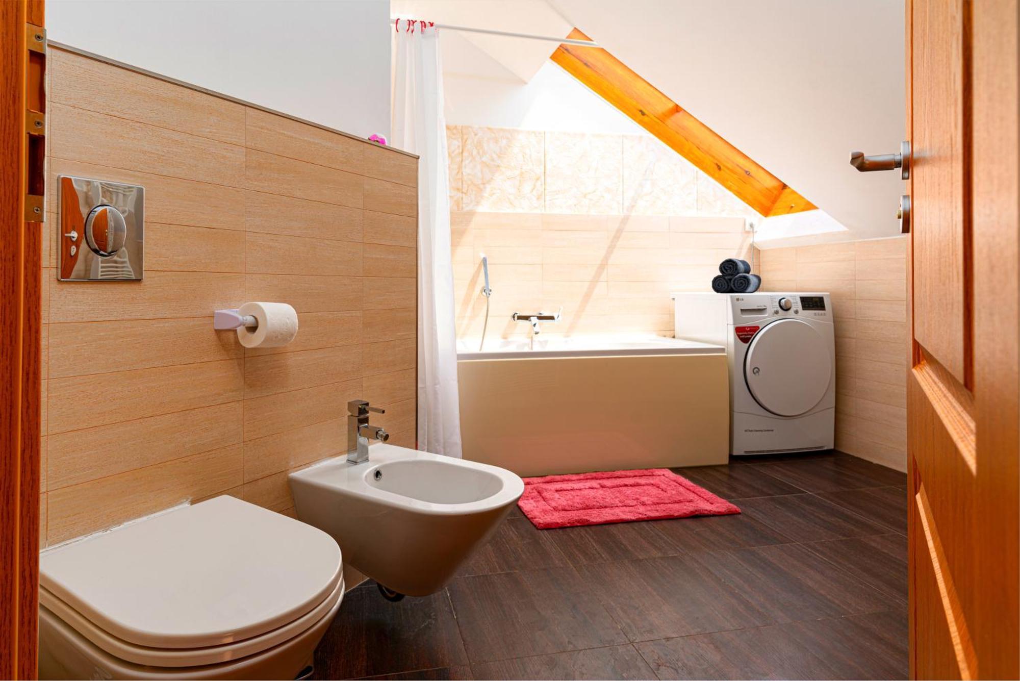 Golden River Apartamento